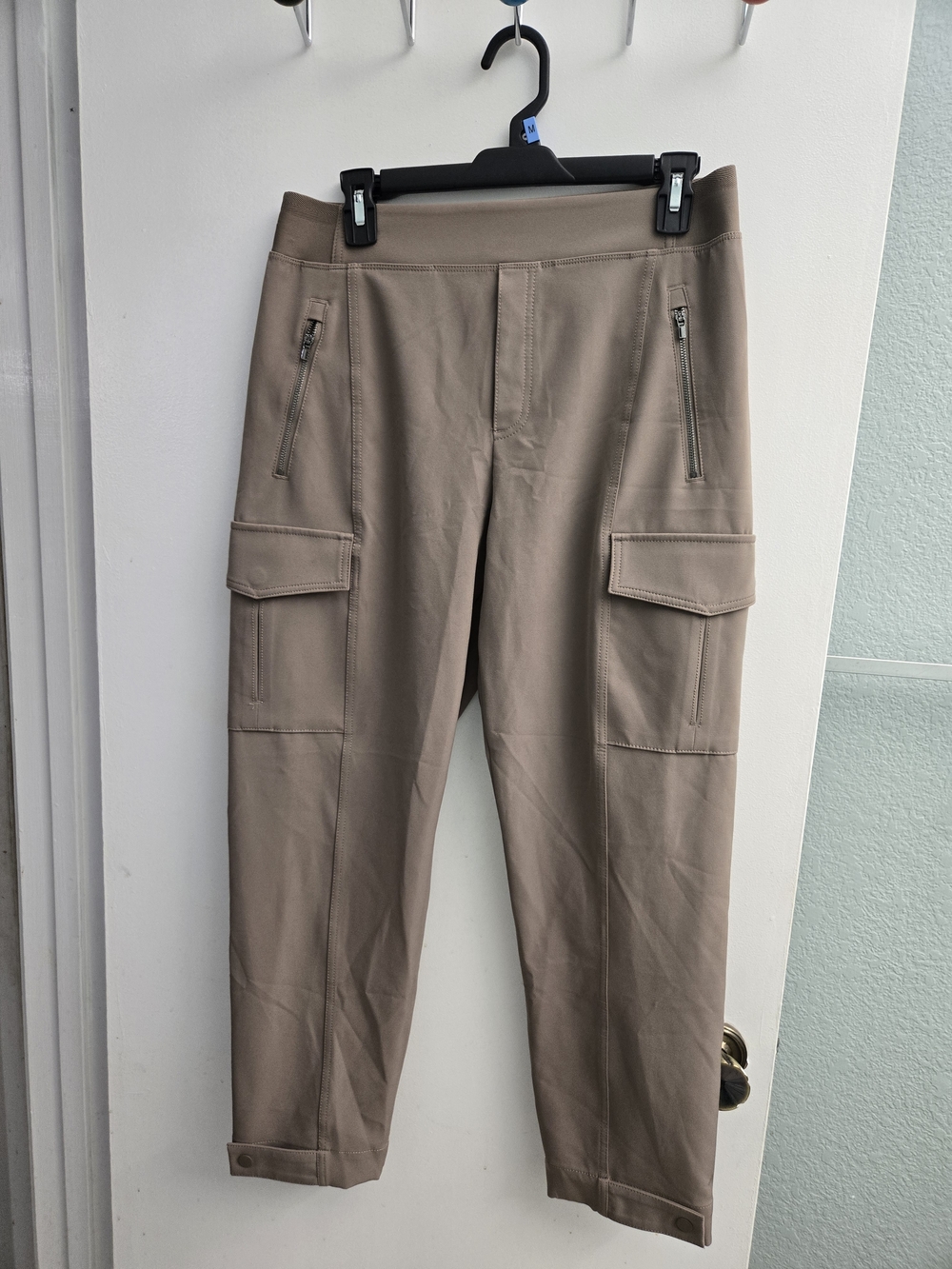 Athleta Endless High Rise Cargo Pants Women Size 10 Petite